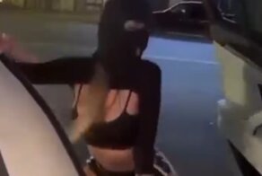 Девушка в маске и в трусах станцевала тверк в центре Махачкалы и разгневала дагестанцев