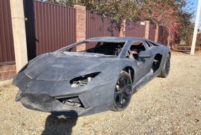 В Пензе выставили на продажу реплику суперкара Lamborghini Aventador, но её надо достраивать
