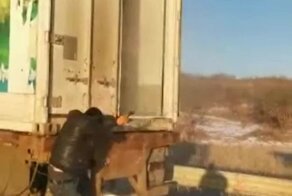 Дальнобойщика поджидал неприятный сюрприз