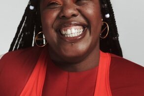 «Выбило днище»: Nike запустили новую рекламную кампанию с толстой негритянкой