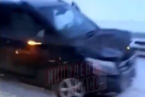 Глава Кемеровской области попал в массовую аварию по дороге в Прокопьевск