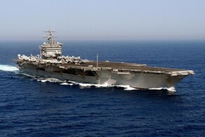 Неправильно припаркованный авиационный тягач едва не привёл к гибели атомный авианосец «Энтерпрайз»