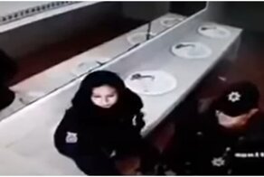 Столешница не выдержала веса двух влюбленных мексиканских полицейских