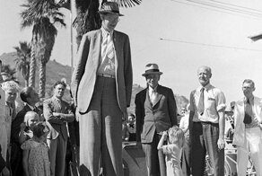 Нежный гигант: самый высокий человек в истории