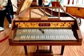 Остров пианино: музей музыкальных инструментов, которых больше нигде не встретишь