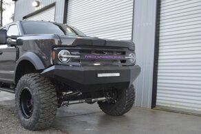 MegaRexx MegaBronc — семиместный Ford F-250 в костюме Bronco