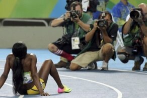 Пост о тех, кто не щёлкает, а фотографирует