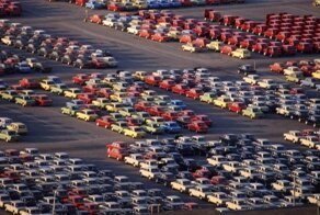 Автомобильная промышленность России 1990-х: некомплектные автомобили и другие ужасы