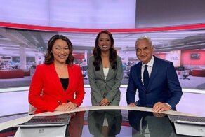 Телеведущая-маори вышла в эфир с традиционным тату на лице