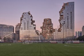 "Дом-огрызок" в Амстердаме: шедевр или уродство?