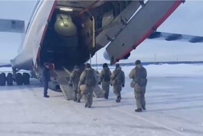 Своих не бросаем: страны ОДКБ направили в Казахстан миротворческие силы