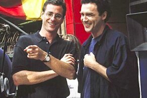 Привет из 90-х и нулевых: архивные фото любимых звезд из прошлого