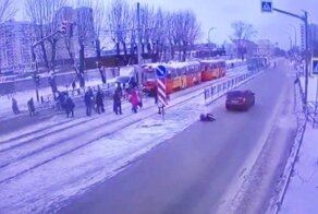 В Екатеринбурге водитель «Калины» сбил перебегавшую дорогу девочку