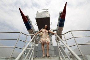 Китайский отель на советском авианосце (17 фото)