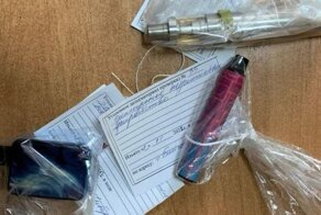 Школьник из Бийска покурил вейп с сестрой и умер