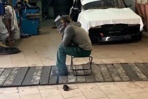 Большой бум: взрыв петарды в яме гаража