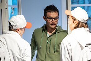 Псковский театр после жалобы пообещал скидку всем Сергеям на спектакль "Сережа очень тупой"