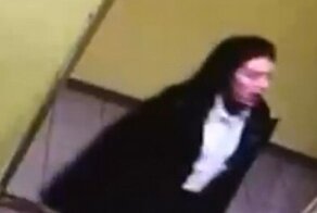 Девушка разгромила подъезд в Мытищах