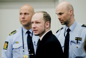 Начались слушания по прошению об УДО для Брейвика