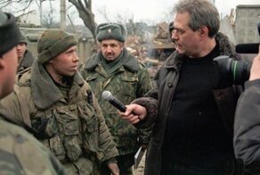 2000-е в России: редкие кадры того неоднозначного времени