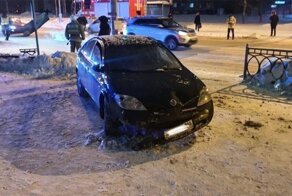 В Нижневартовске неопытная автомобилистка совершила не самый удачный манёвр, чтобы избежать ДТП