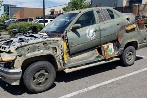 Автомобиль в стиле «Безумного Макса»: Honda Accord скрестили с Chevrolet Suburban