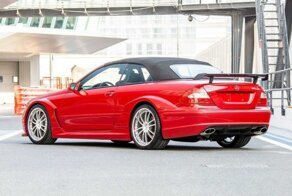 Очень редкий и броский кабриолет Mercedes-Benz CLK DTM AMG
