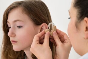 Фотограф из Москвы с инвалидностью по слуху запустила социальный проект для детей с таким же недугом