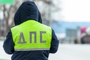 Пассажир такси послал гаишников, сделавших замечание водителю