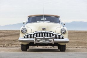 Кабриолет Buick Roadmaster 1949 года выпуска из фильма «Человек дождя» продан на аукционе