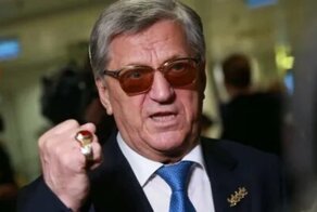 "Я бы Васнецовой язык отрезал": чемпион Олимпийских игр раскритиковал жалобы биатлонистки на еду
