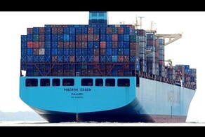 Почему контейнеры не падают с контейнеровозов