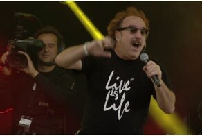 "Live is Life": история самой навязчивой песни
