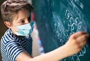 Как пресекают масочные бунты в школах США