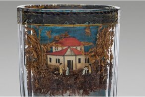 Два стеклянных стакана, создание которых кажется невозможным