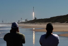 Более 40 спутников Илона Маска «сдуло» с орбиты геомагнитной бурей