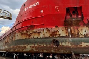 Зачем в кораблях делают отверстия ниже ватерлинии