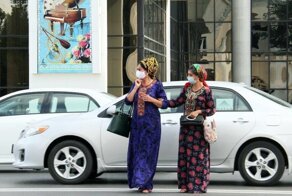 В Туркменистане ввели запрет на черные маски