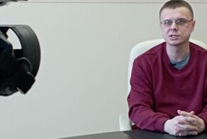 «Вы идиоты или подонки?»: начальник ковидного госпиталя оскорбил врачей, отговаривающих от прививки