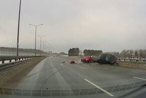 Авария дня. На ровном месте создал проблем себе и окружающим