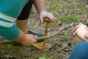 5 способов, как разжечь огонь без спичек и зажигалок