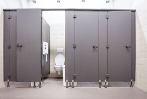 В Подмосковье задержанный мигрант «смылся» от полицейских через туалет