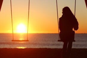 Брак или одиночество: почему женщине после 50-летия проще быть одной?