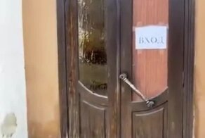  Главный вход в техникум строительных технологий