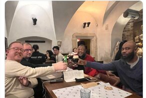 "Дайте грошей!": американский журналист на Украине не дождался вторжения и просит денег на жизнь