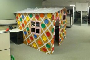 Офисные сотрудники превратили свои рабочие места в нечто невероятное