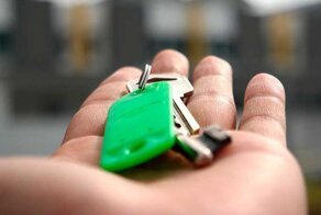 "Поделимся!": депутат Госдумы предложил отдать беженцам из Донбасса жилье умерших россиян