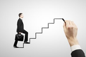 Действительно ли место работы надо менять с периодичностью раз в 5-7 лет?