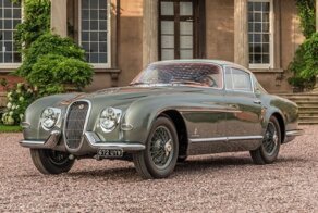 Jaguar 1954 года был найден брошенным в поле и теперь он может быть продан за 1 миллион долларов