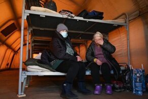 Нескончаемые потоки беженцев с Донбасса: как люди убегают от войны